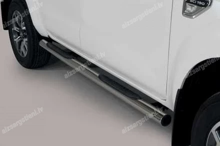 MISUTONIDA ROUND SIDE BARS WITH PLASTIC FOOTSTEPS RENAULT Alaskan