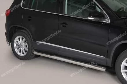 MISUTONIDA ROUND SIDE BARS WITH PLASTIC FOOTSTEPS VOLKSWAGEN Tiguan