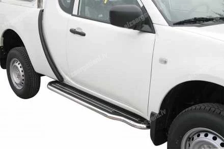 MISUTONIDA SĀNU SLIEKŠŅI AR PLATFORMU MITSUBISHI L200